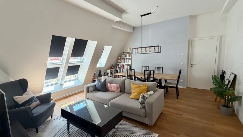 Spacious rooftop apartment with 2 terraces — photo 1